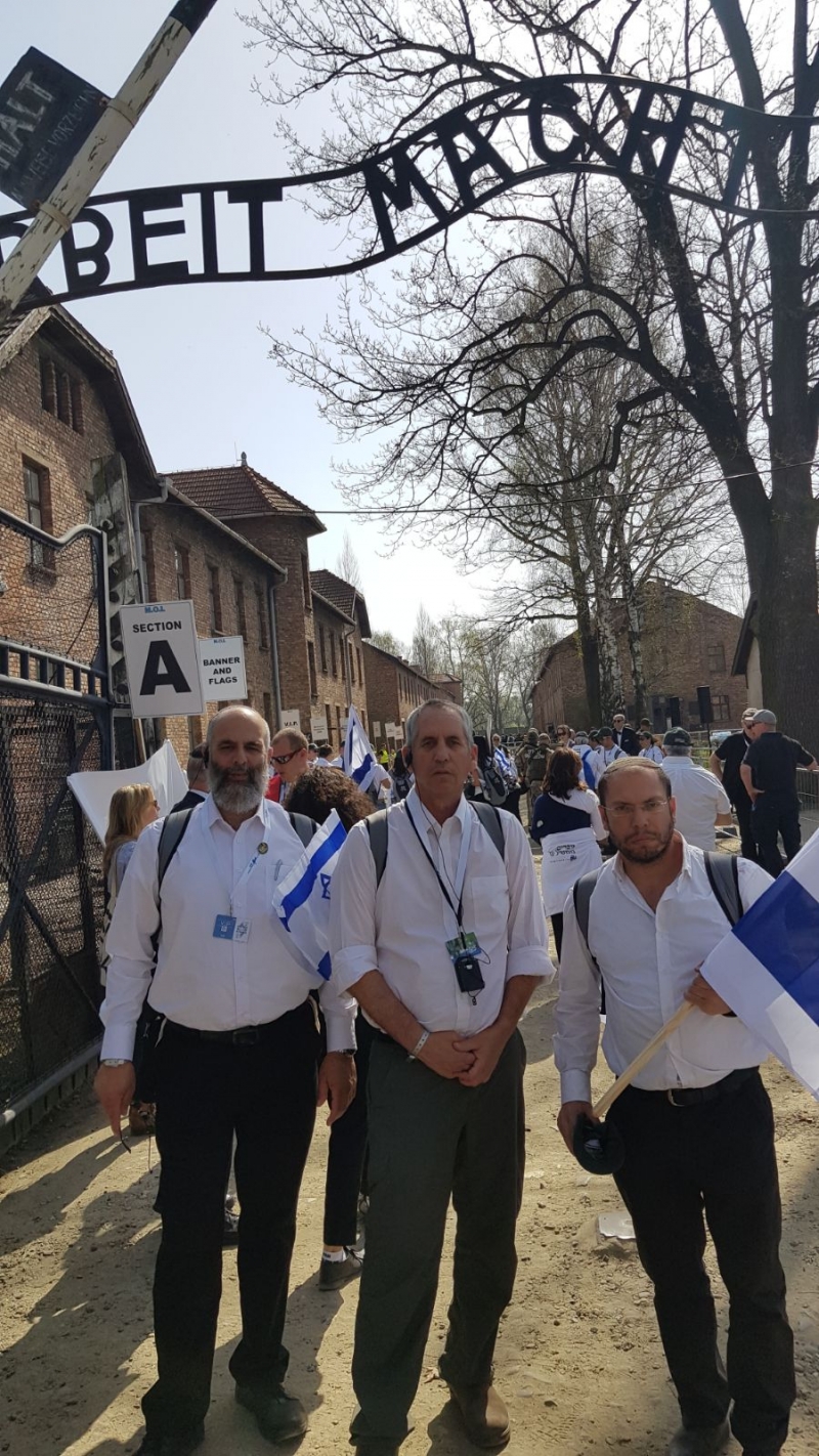 מסע קק"ל ונציגי המכינות לפולין